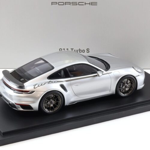 1:18 Spark Porsche 911 (992) Turbo S Coupe 50 Jahre Turbo silver WAP DEALER