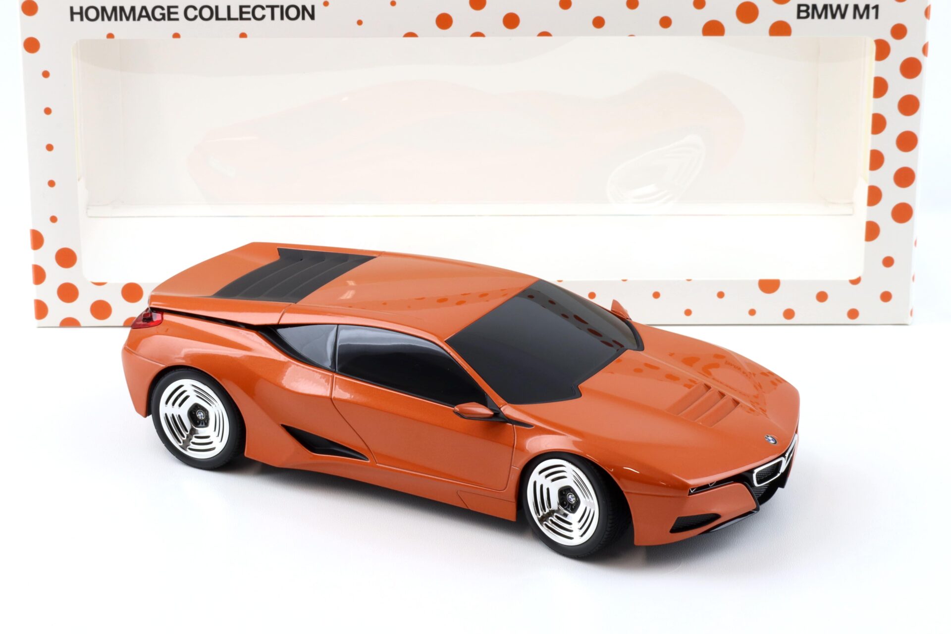 1:18 Norev BMW M1 Hommage orange metallic Hommage Collection DEALER VERSION