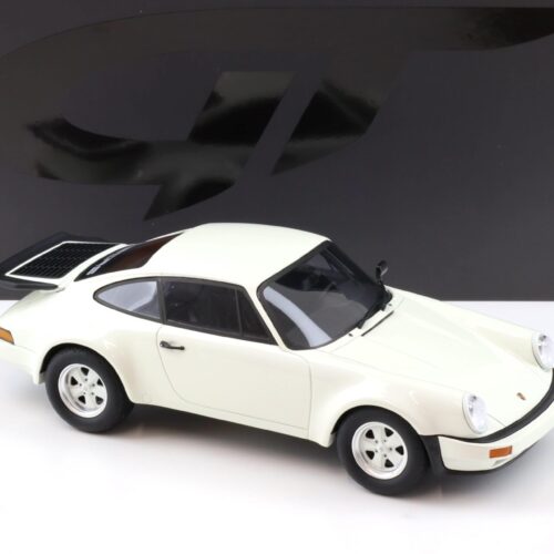 1:18 GT Spirit GT320 Porsche 911 (930) SC RS Coupe Grand Prix white 1984