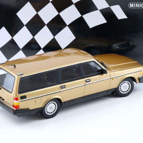 1:18 Minichamps Volvo 240 GL Break Estate 1986 gold metallic - Image 3