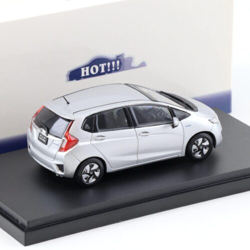 1:43 Ebbro Honda Fit Hybrid 2010 Albaster silver metallic