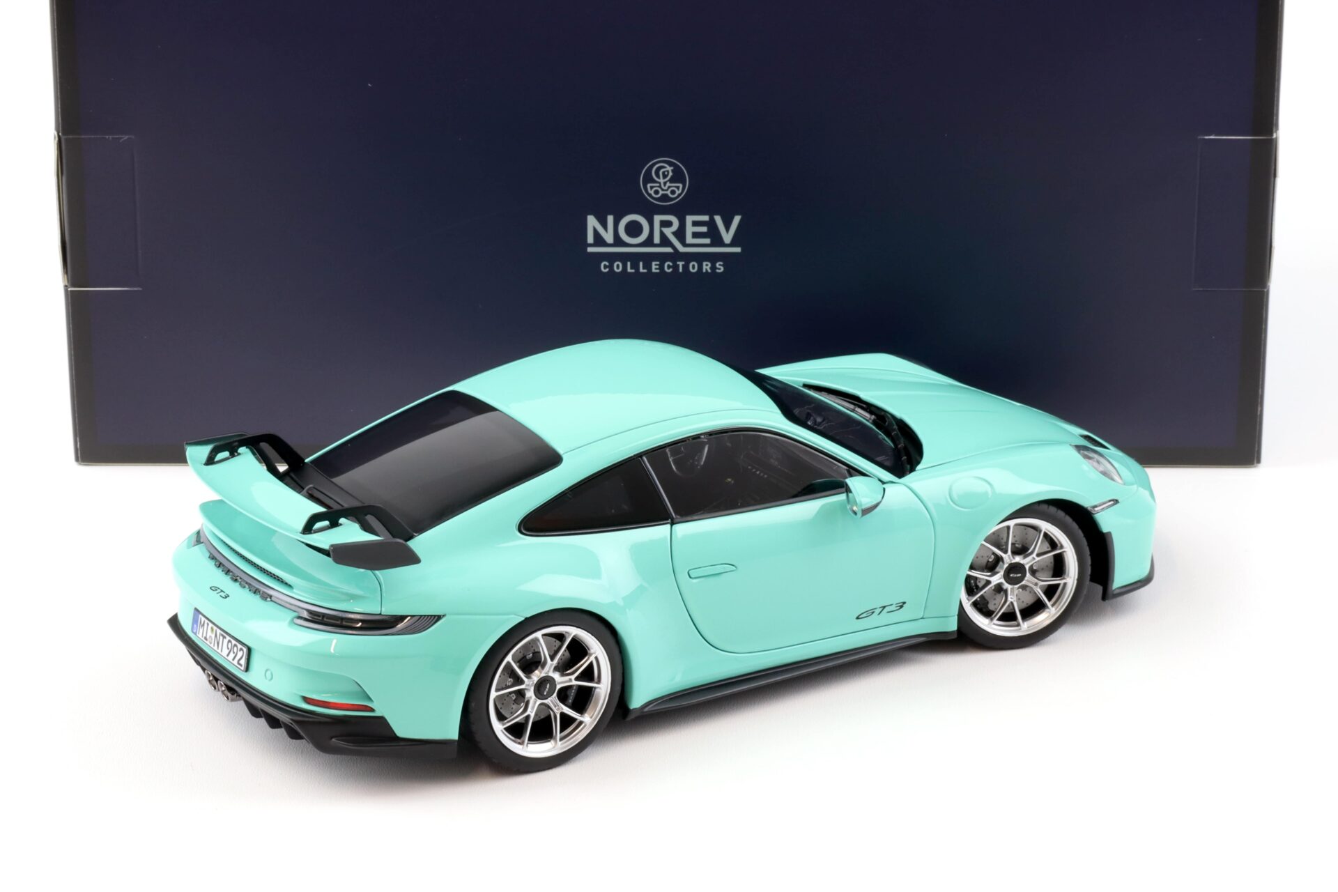 1:18 Norev Porsche 911 (992) GT3 Coupe Mint green 2021 - Limited 400 pcs.