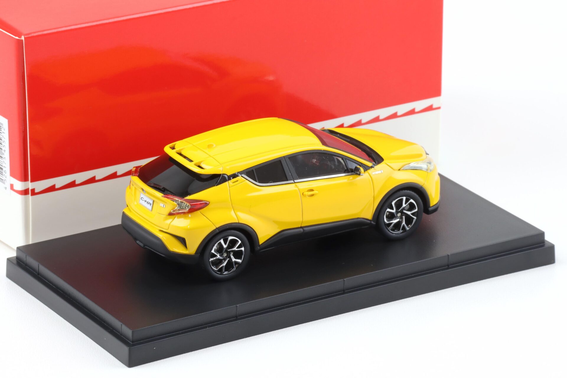 1:43 Ebbro Toyota C-HR yellow 2016