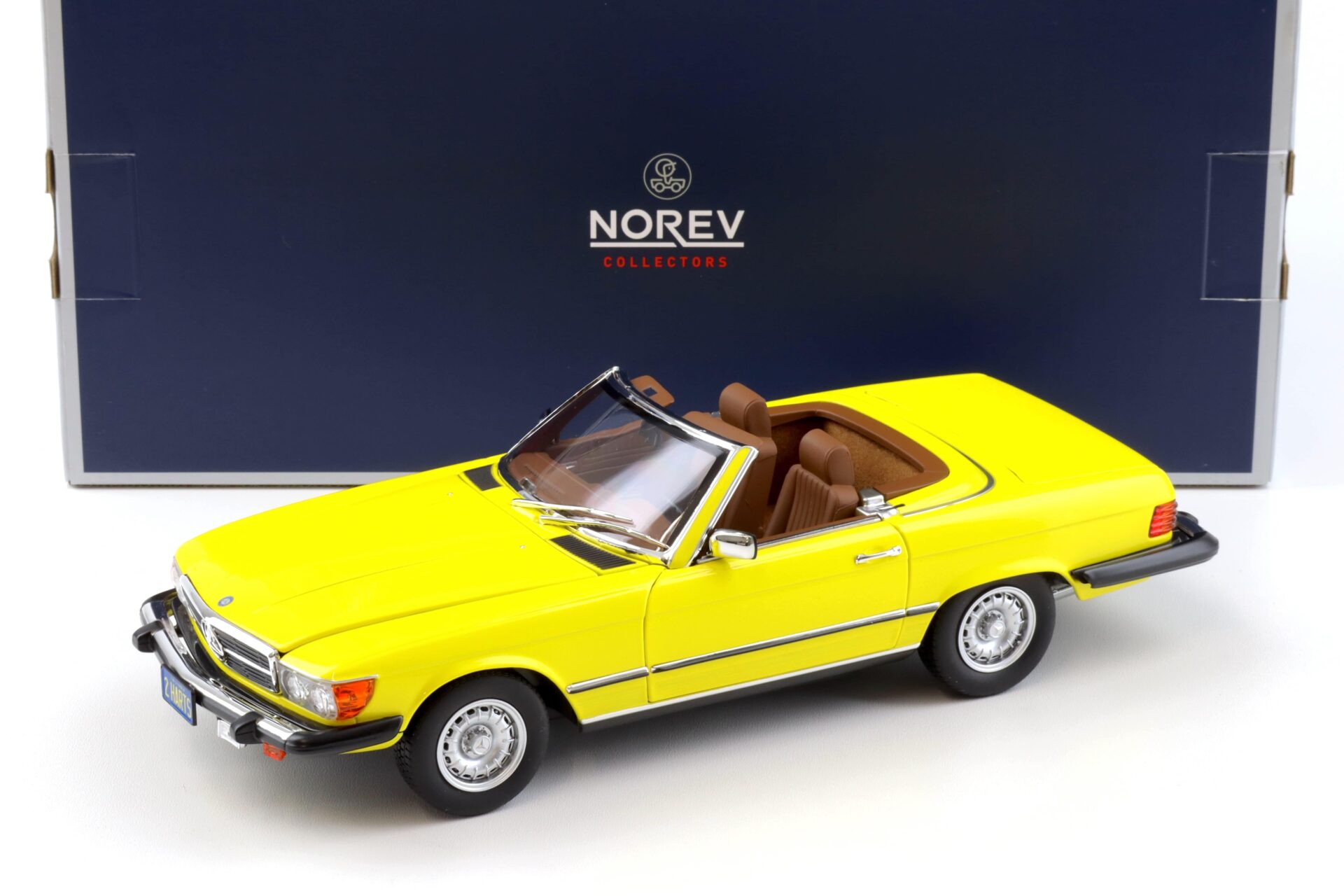 ID 95200 orig.jpg 1:18 Norev Mercedes 450 SL R107 US Version 1979 yellow Hart aber Herzlich