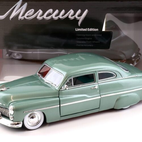 1:18 Auto World 1949 Mercury Eight Coupe Berwick green