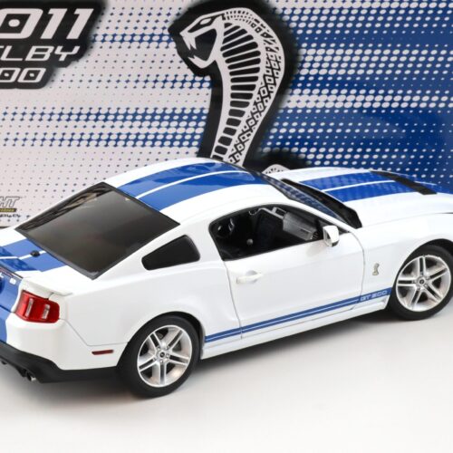 1:18 Greenlight 2011 Ford Mustang Shelby GT500 Coupe Performance white/ blue stripes