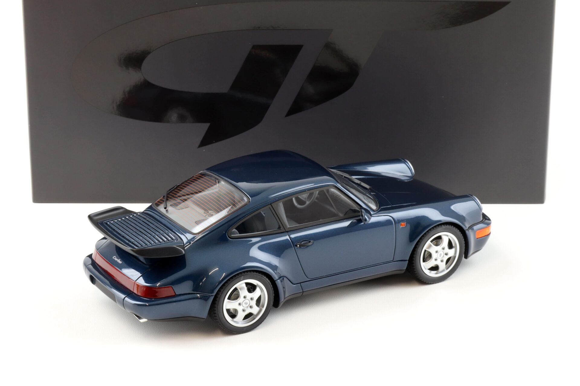 1:18 GT Spirit GT315 Porsche 911 (964) Turbo 3.3 Coupe 1991 amazon green