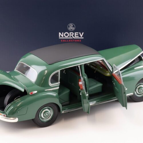 1:18 Norev Mercedes 300 Bj. 1955 green 183516