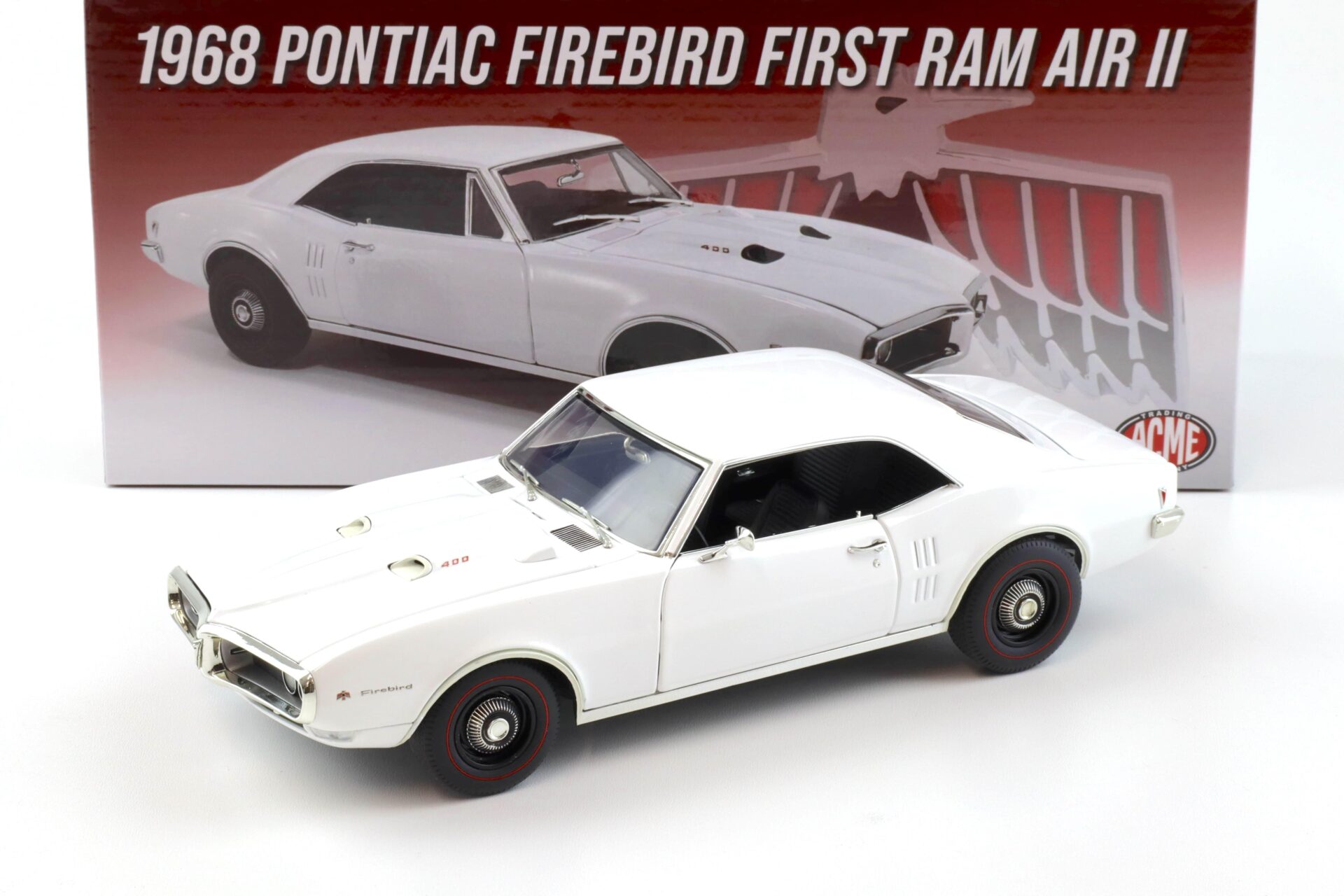 1:18 ACME 1968 Pontiac Firebird First Ram Air II Coupe white