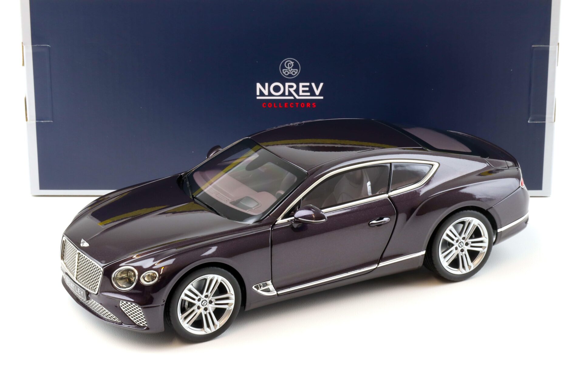 1:18 Norev Bentley Continental GT Coupe 2018 Damson purple metallic 182783