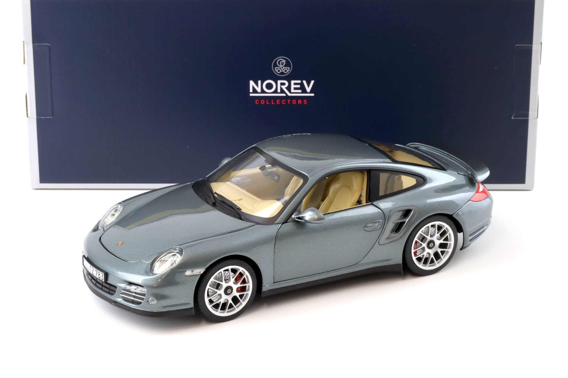 1:18 Norev Porsche 911 (997) Turbo Coupe grey metallic 2010