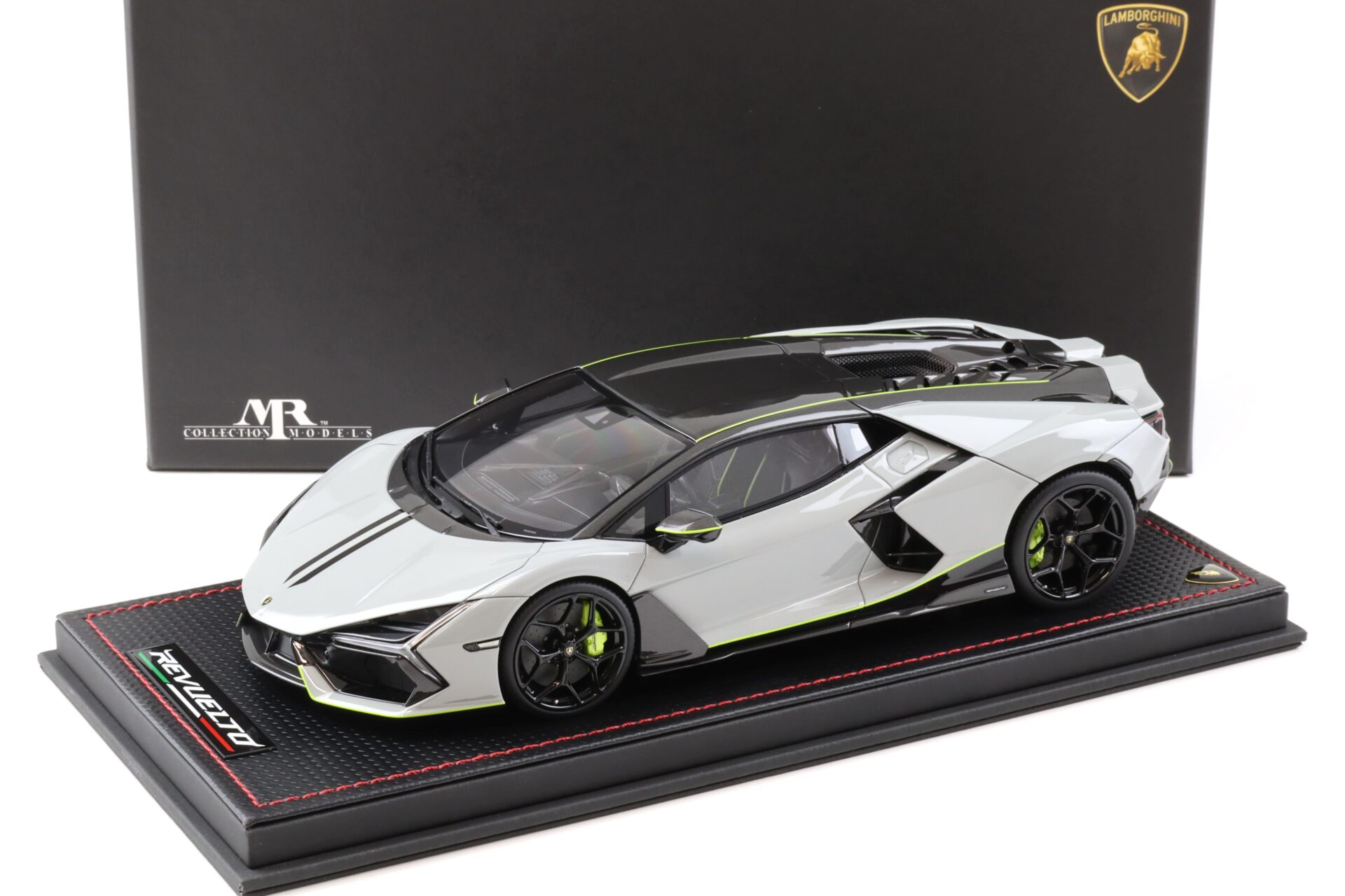 ID 97698 orig.jpg 1:18 MR Collection Lamborghini Revuelto Grigio Hati & Verde with display - Limited 99 pcs.