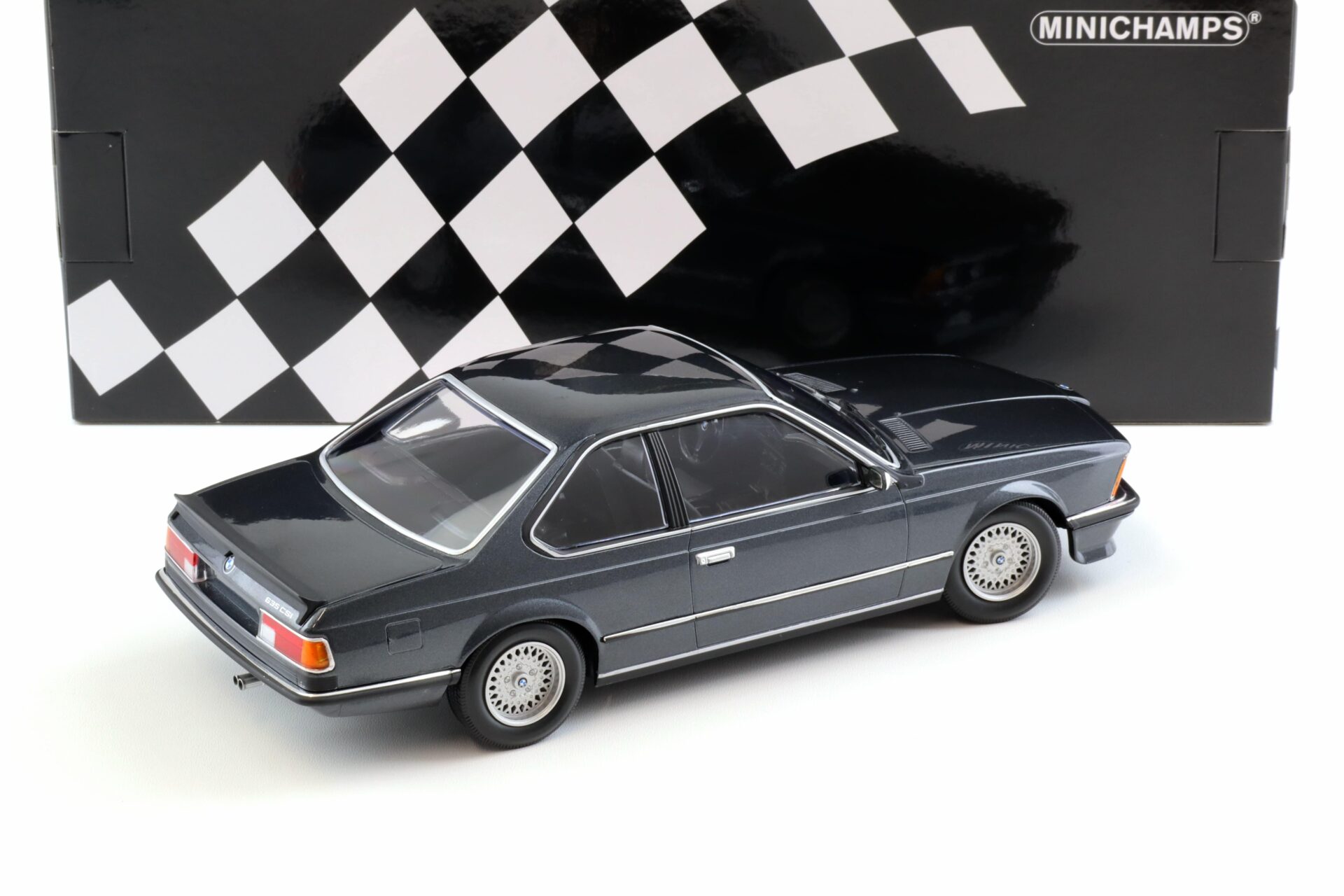1:18 Minichamps BMW 635 CSI Coupe 1982 grey metallic