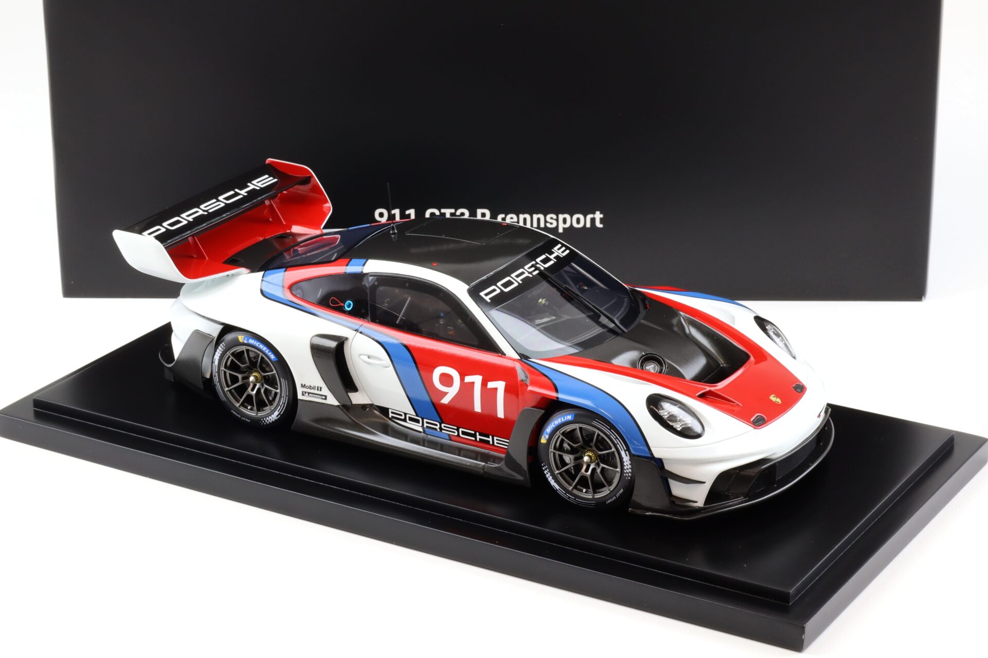 1:18 Spark Porsche 911 992 GT3 R Rennsport #911 white/red/blue WAP DEALER