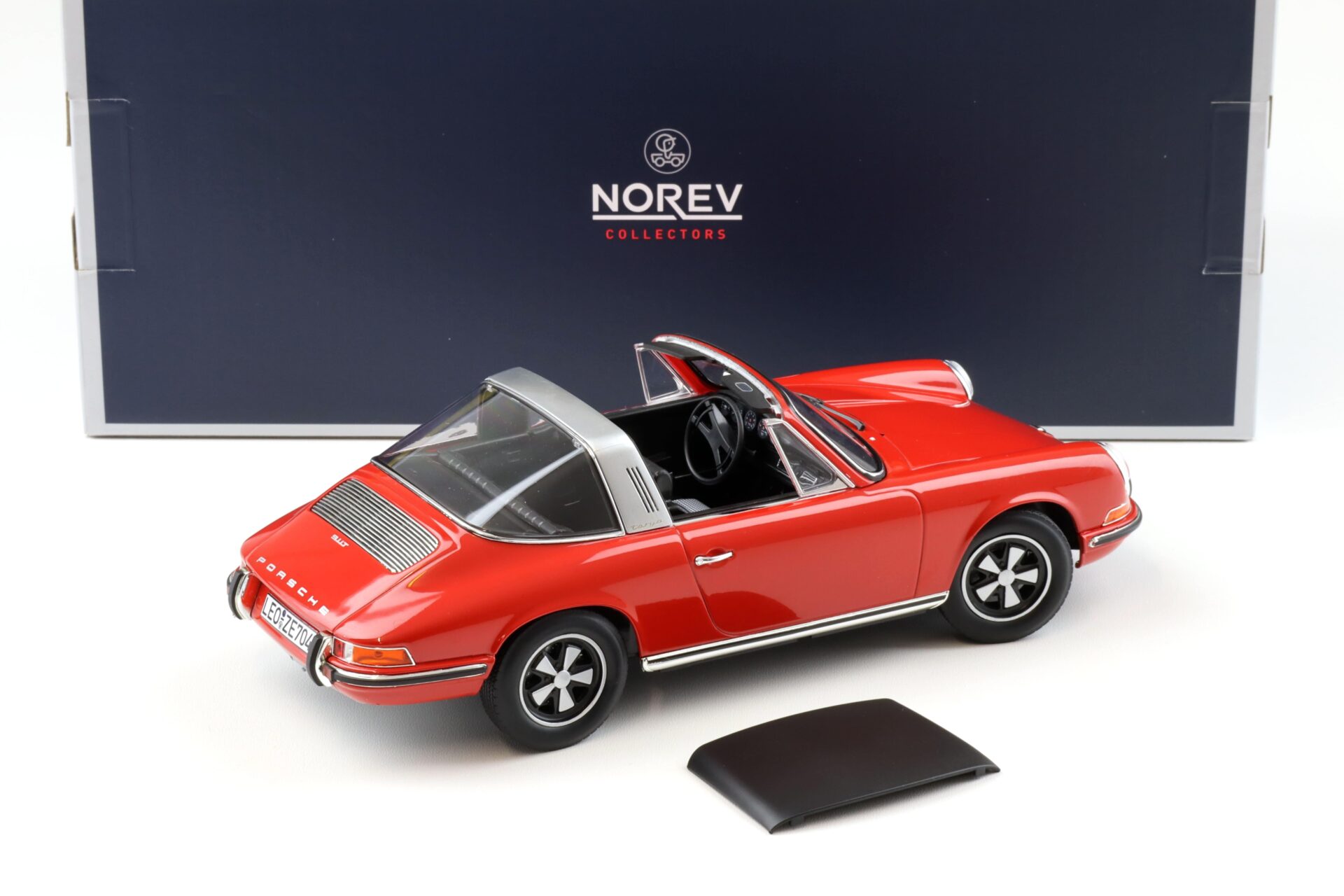 1:18 Norev Porsche 911 T Targa 1971 red 187634
