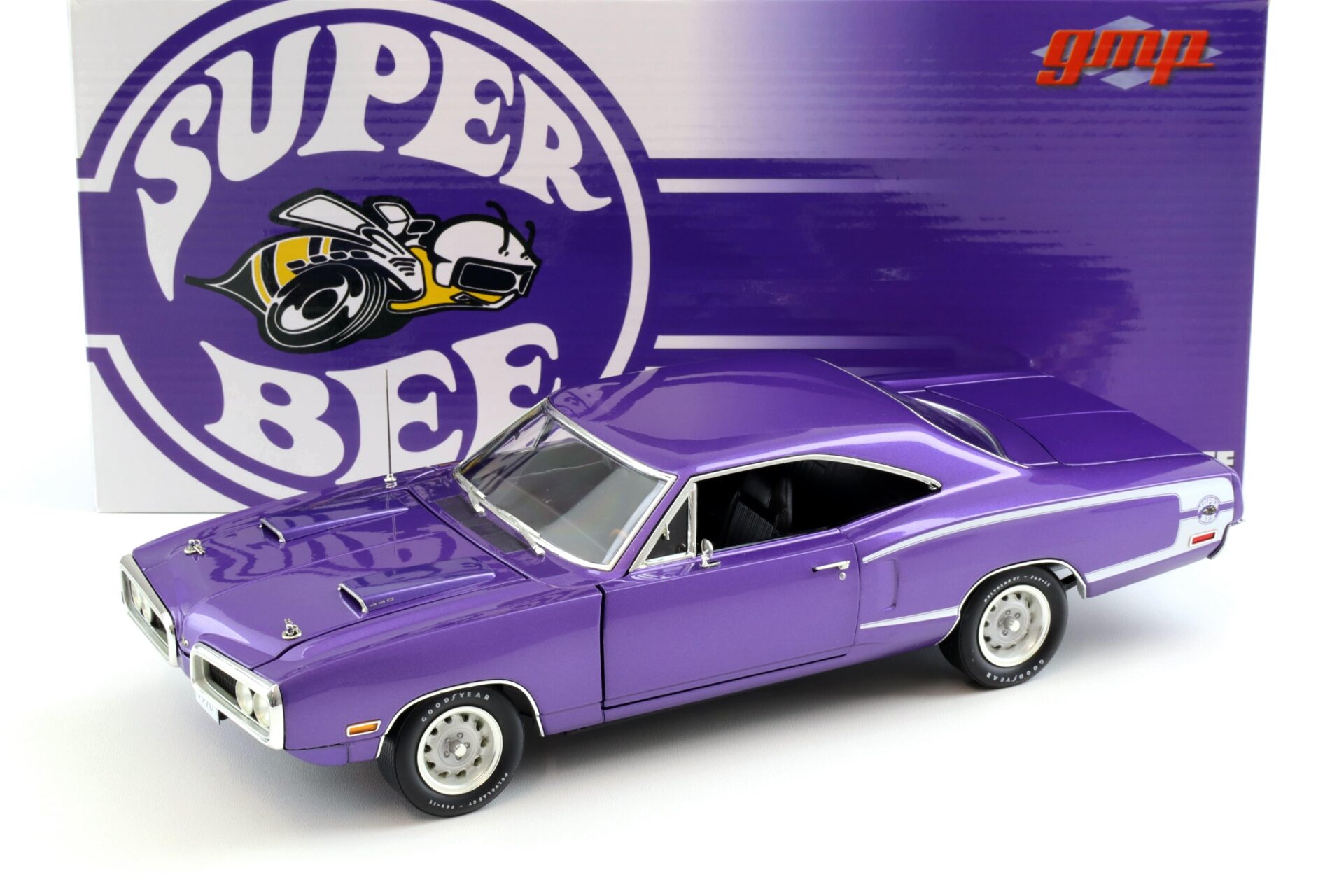 1:18 GMP 1970 Dodge Coronet Super Bee Coupe plum crazy purple 18860