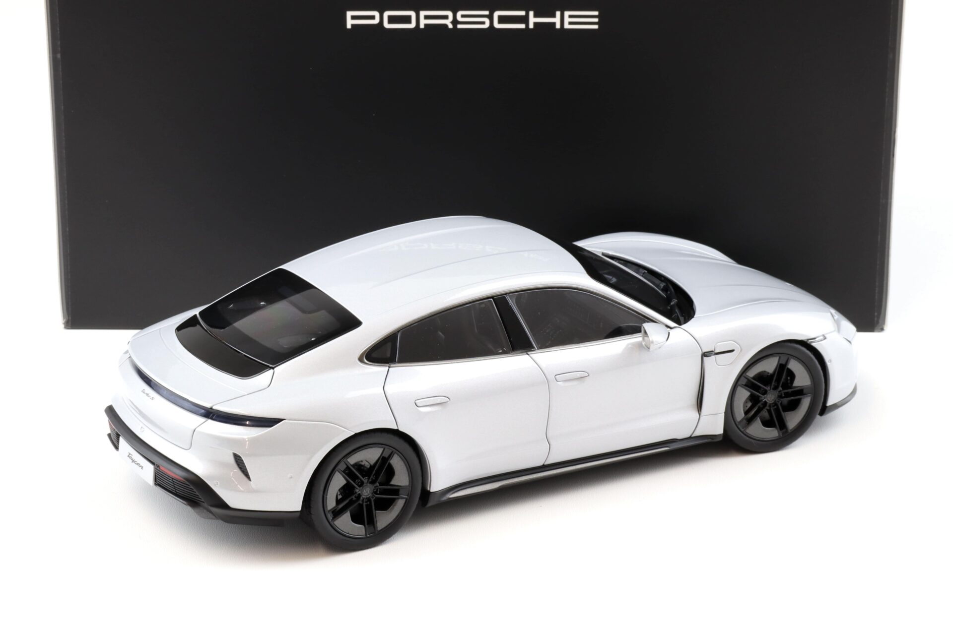 1:18 Norev Porsche Taycan Turbo S (J1.2) 2024 Ice grey with openings WAP DEALER