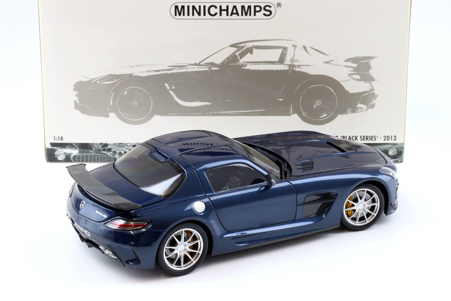 1:18 Minichamps Mercedes SLS AMG Black Series 2013 Daytona blue metallic