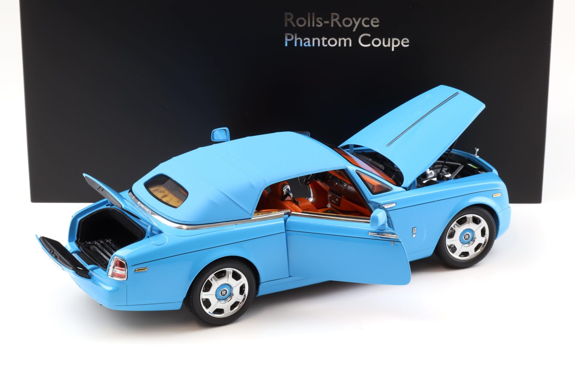 1:18 Kyosho Rolls Royce Phantom Drophead Coupe light blue KS08871BL
