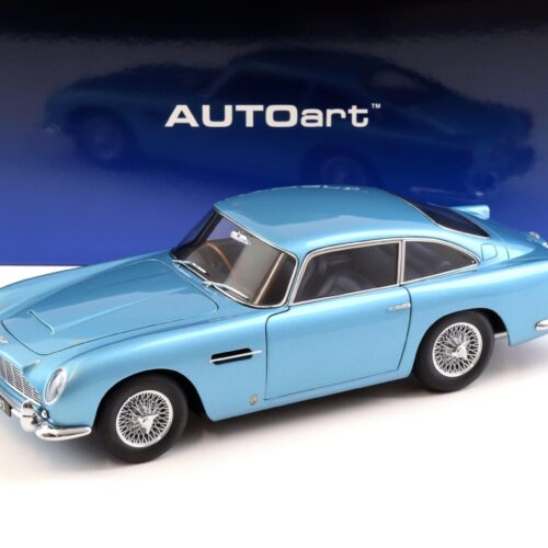 1:18 AUTOart Aston Martin DB5 Coupe 1964 Caribbean pearl blue 70288