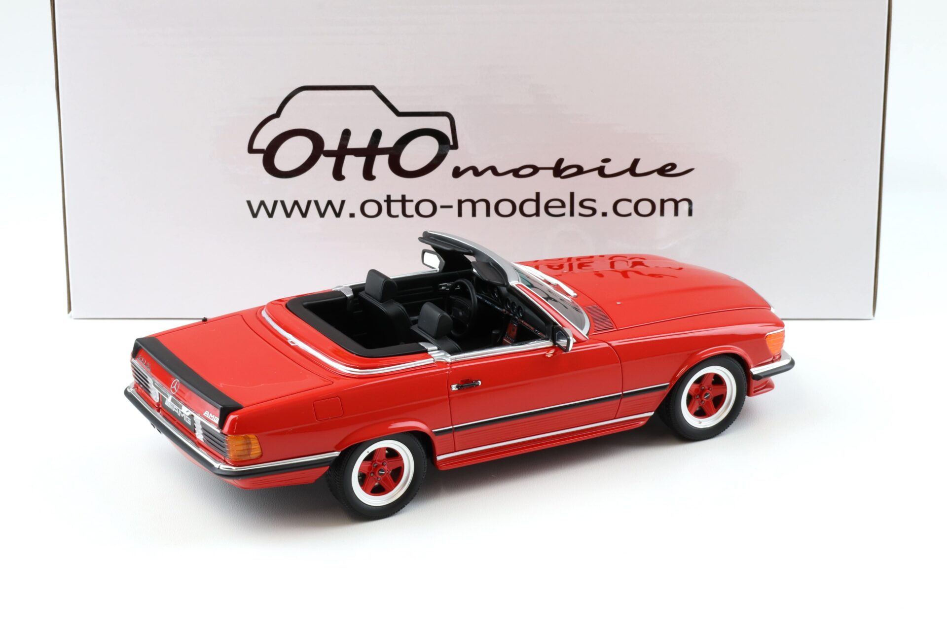 1:18 OTTO mobile OT962 Mercedes 500SL AMG R107 Convertible 1986 red