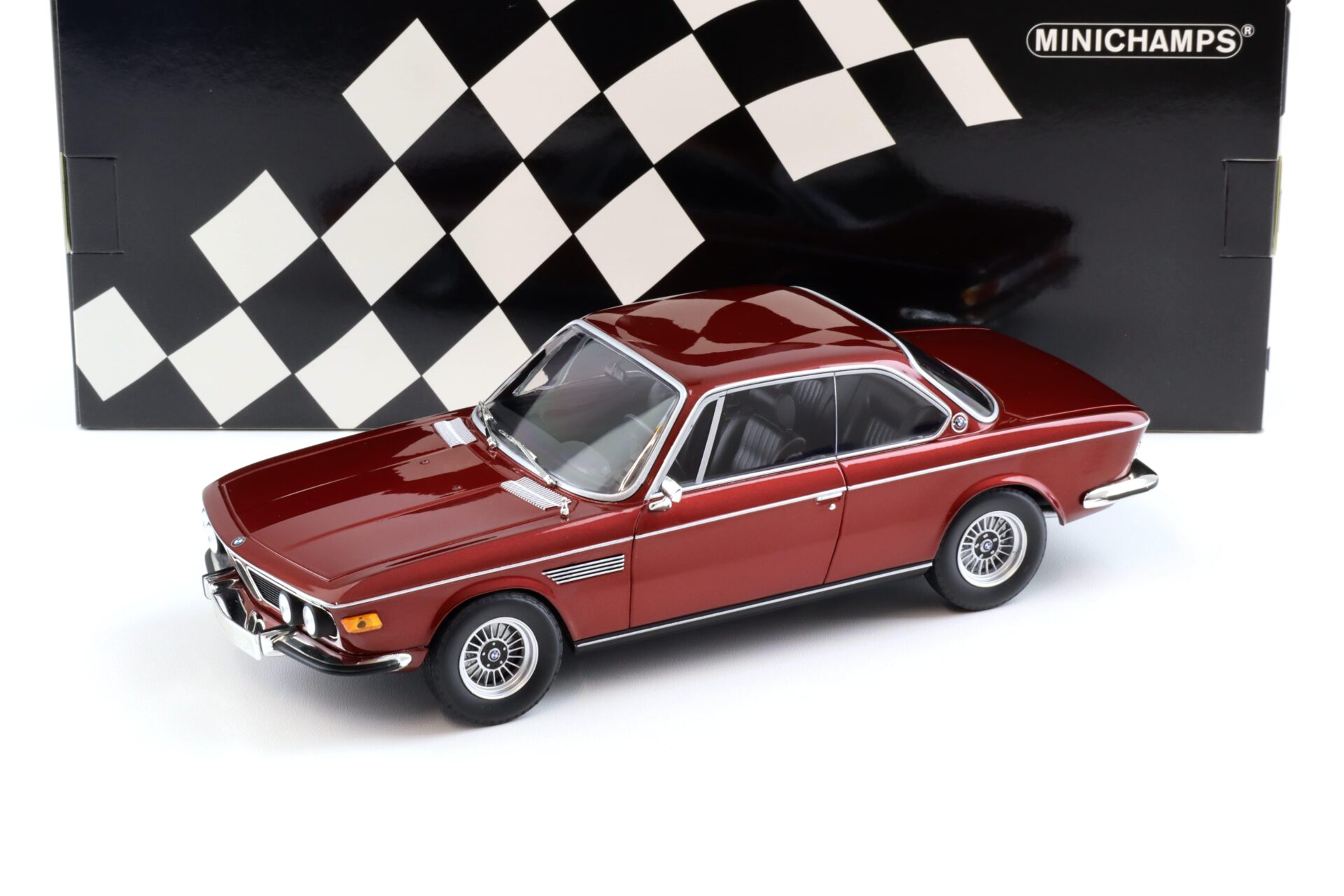 ID 98675 orig.jpg 1:18 Minichamps BMW 3.0 CSI Coupe 1971 (E9) red metallic