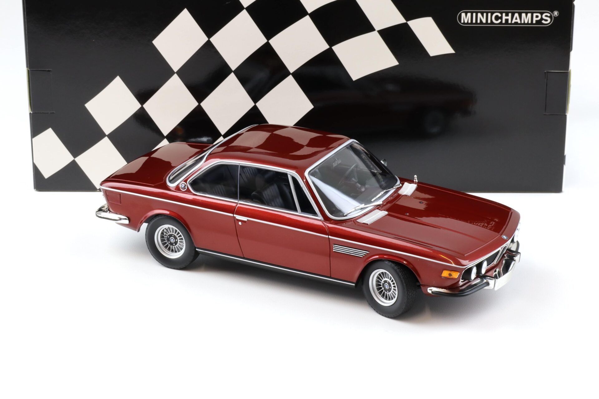 1:18 Minichamps BMW 3.0 CSI Coupe 1971 (E9) red metallic