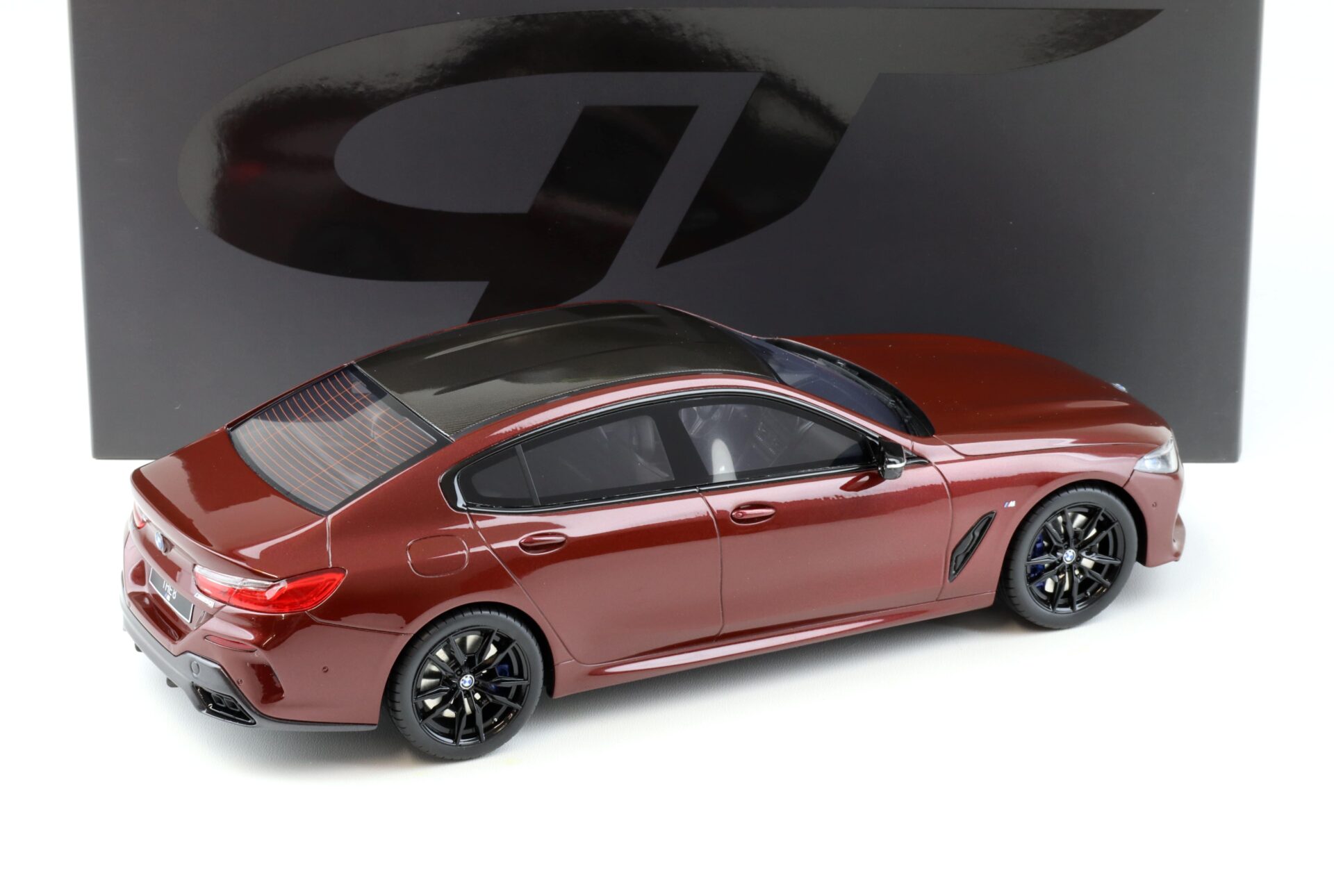 1:18 GT Spirit GT493 BMW M850i xDrive M Performance Aventurine red 2023