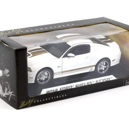 1:18 Shelby Collectibles 2012 Ford Shelby GT350 Coupe white/ gold stripes