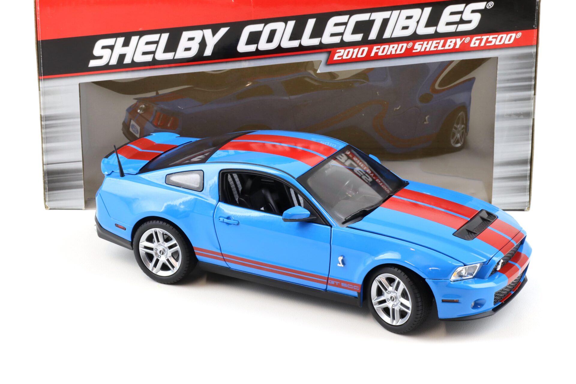 1:18 Shelby Collectibles 2010 Ford Shelby GT500 Coupe blue with red stripes