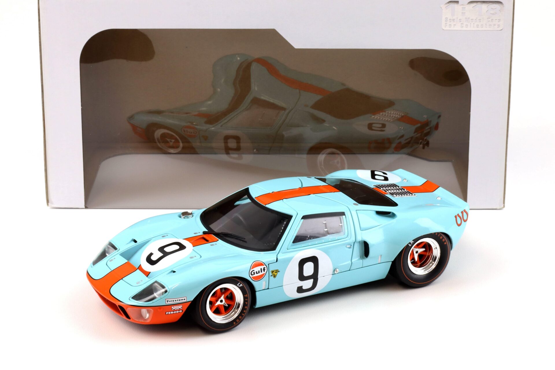 ID 99043 orig.jpg 1:18 Solido Ford GT40 Winner 24h Le Mans 1968 #9 Rodriguez, Bianchi Gulf blue