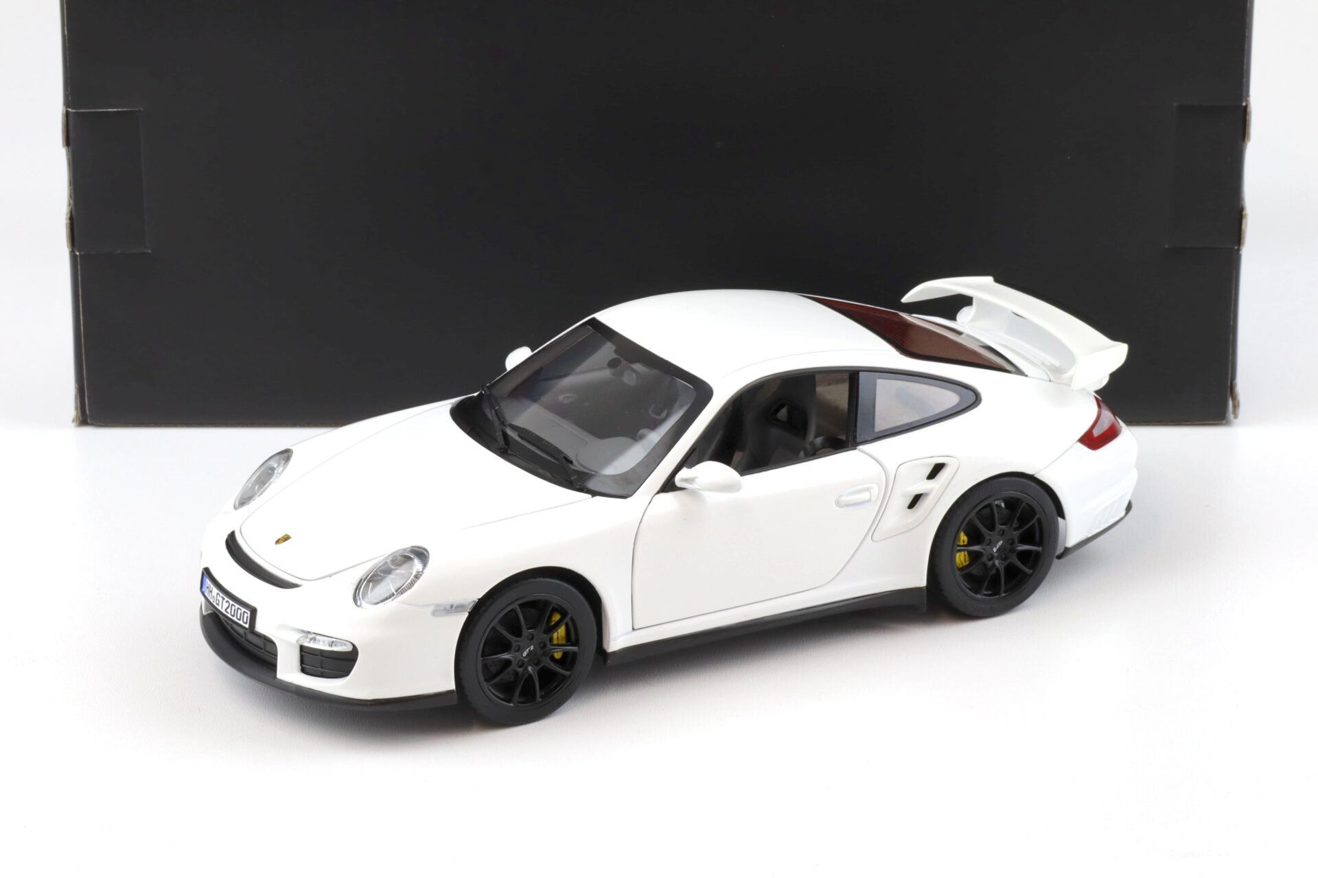 1:18 Norev Porsche 911 997 GT2 Coupe 2007 white 187572