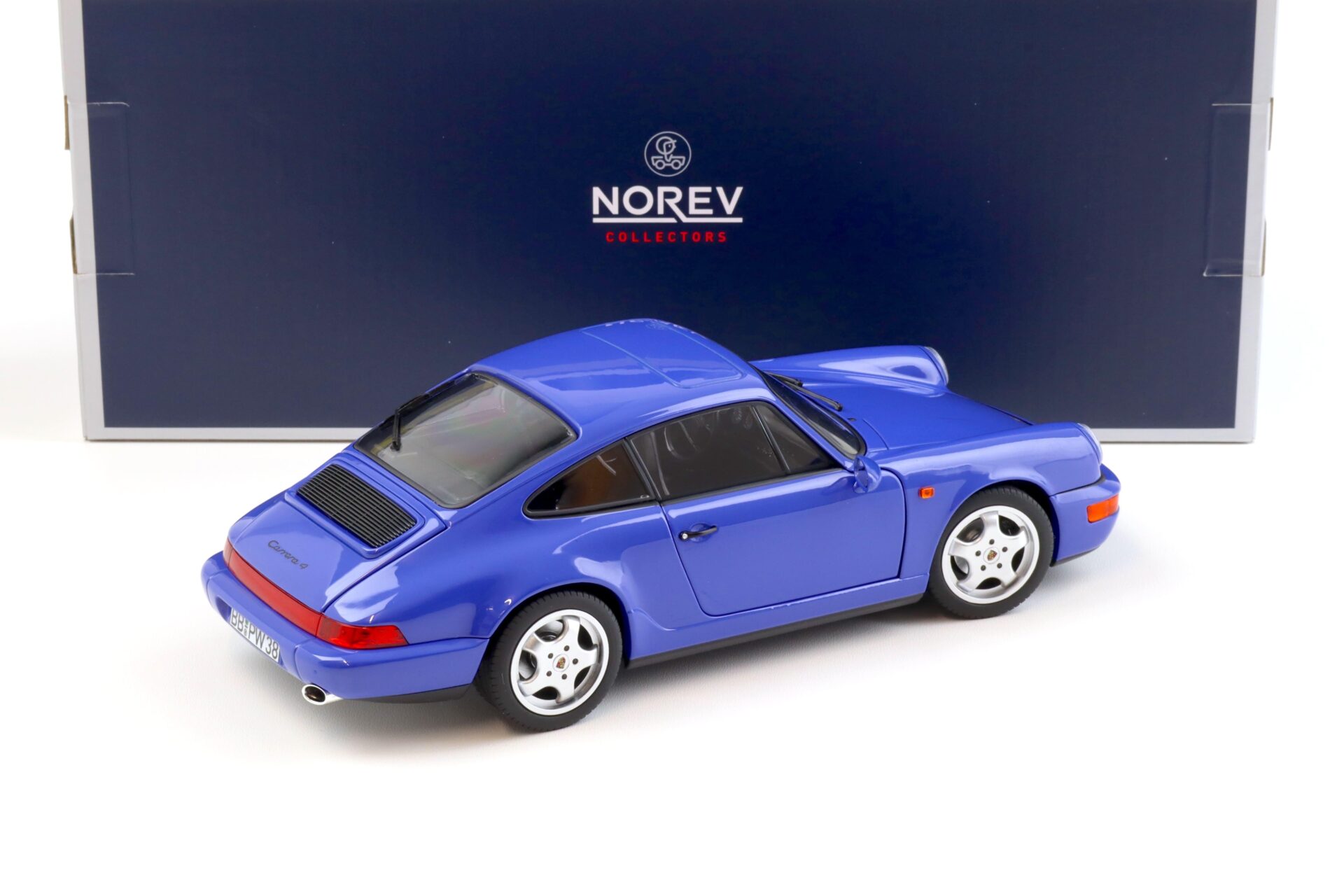 1:18 Norev Porsche 911 (964) Carrera 4 Coupe 1990 Maritim blue - Limited 504 pcs.