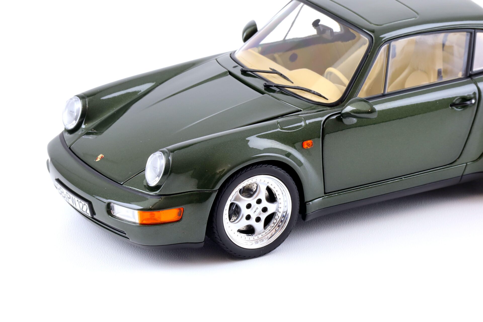 1:18 Norev Porsche 911 964 Turbo 3.6 Coupe 1993 Oak green metallic - Limited 999 pcs.