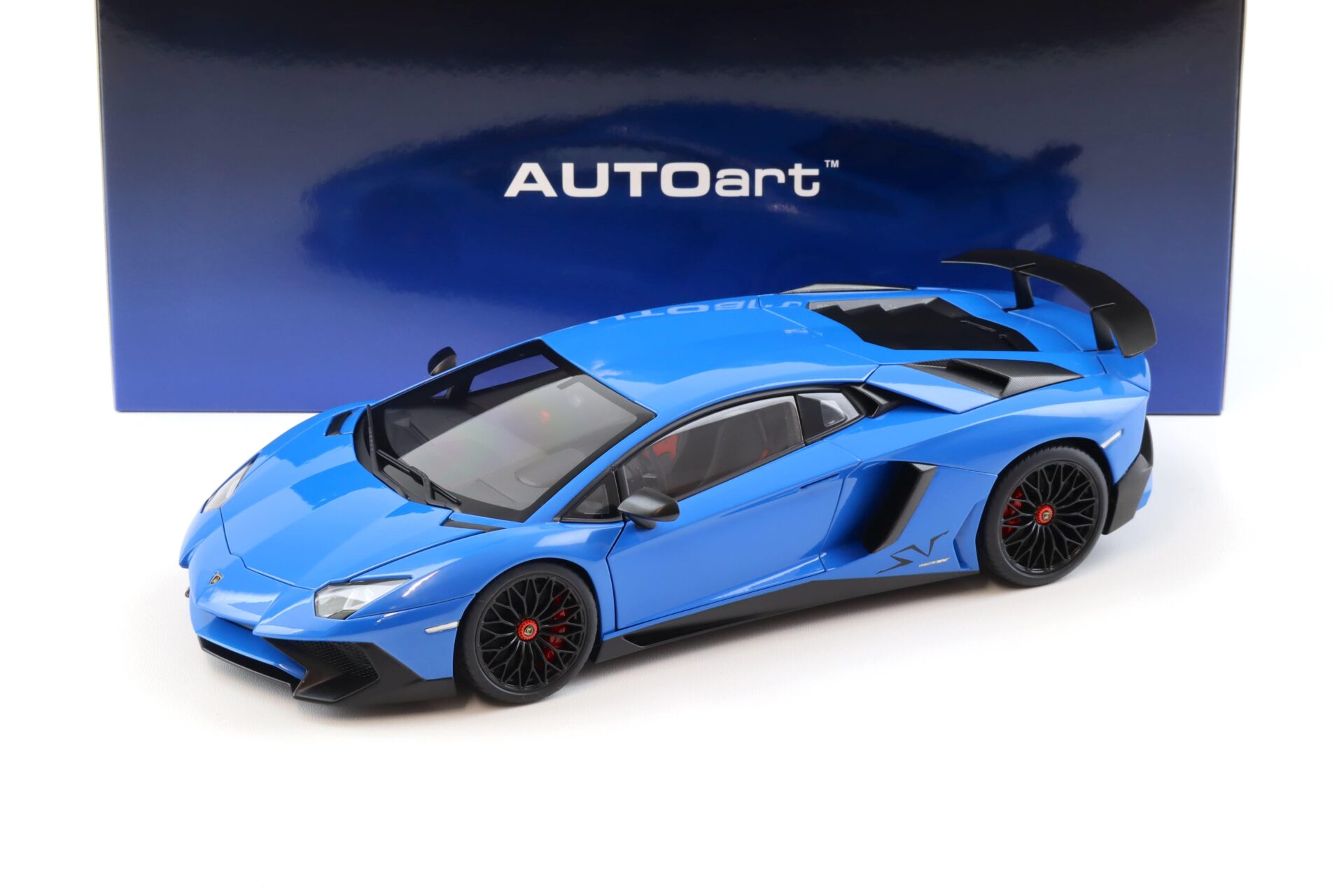 1:18 AUTOart Lamborghini Aventador LP750-4 SV Blu LeMans/ blue
