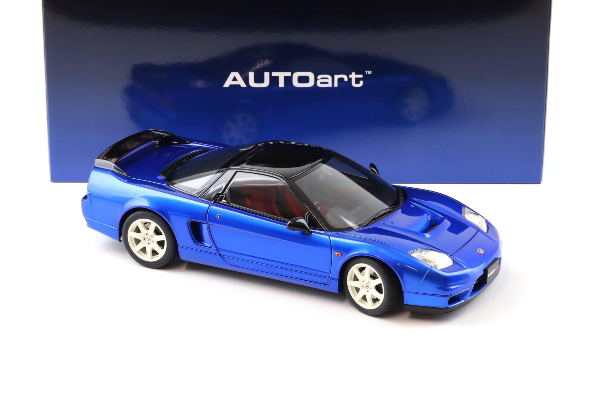 1:18 AUTOart Honda NSX-R (NA2) 2019 Long Beach blue pearl