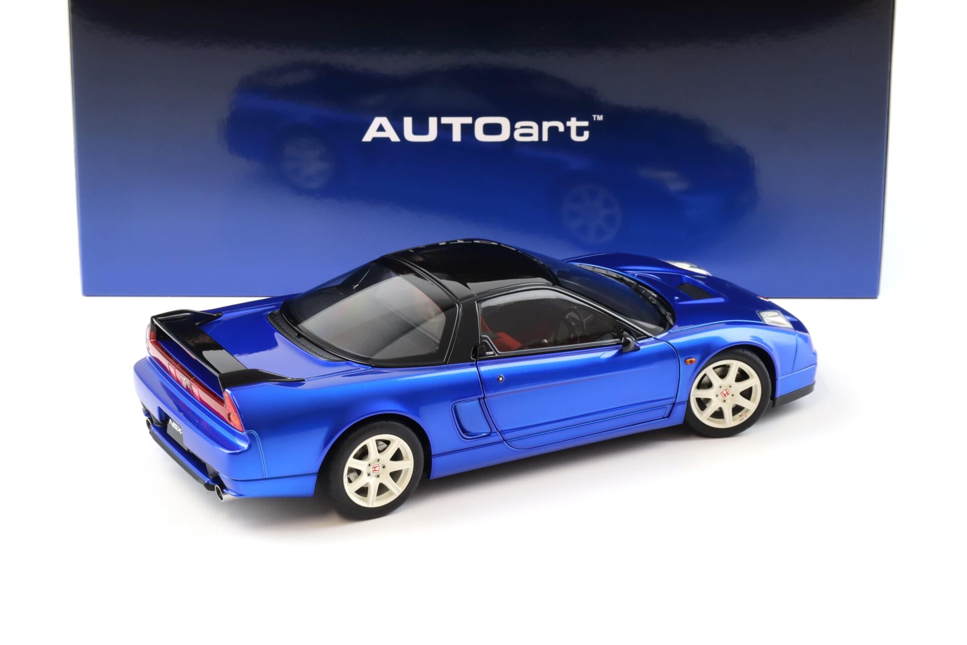 1:18 AUTOart Honda NSX-R (NA2) 2019 Long Beach blue pearl