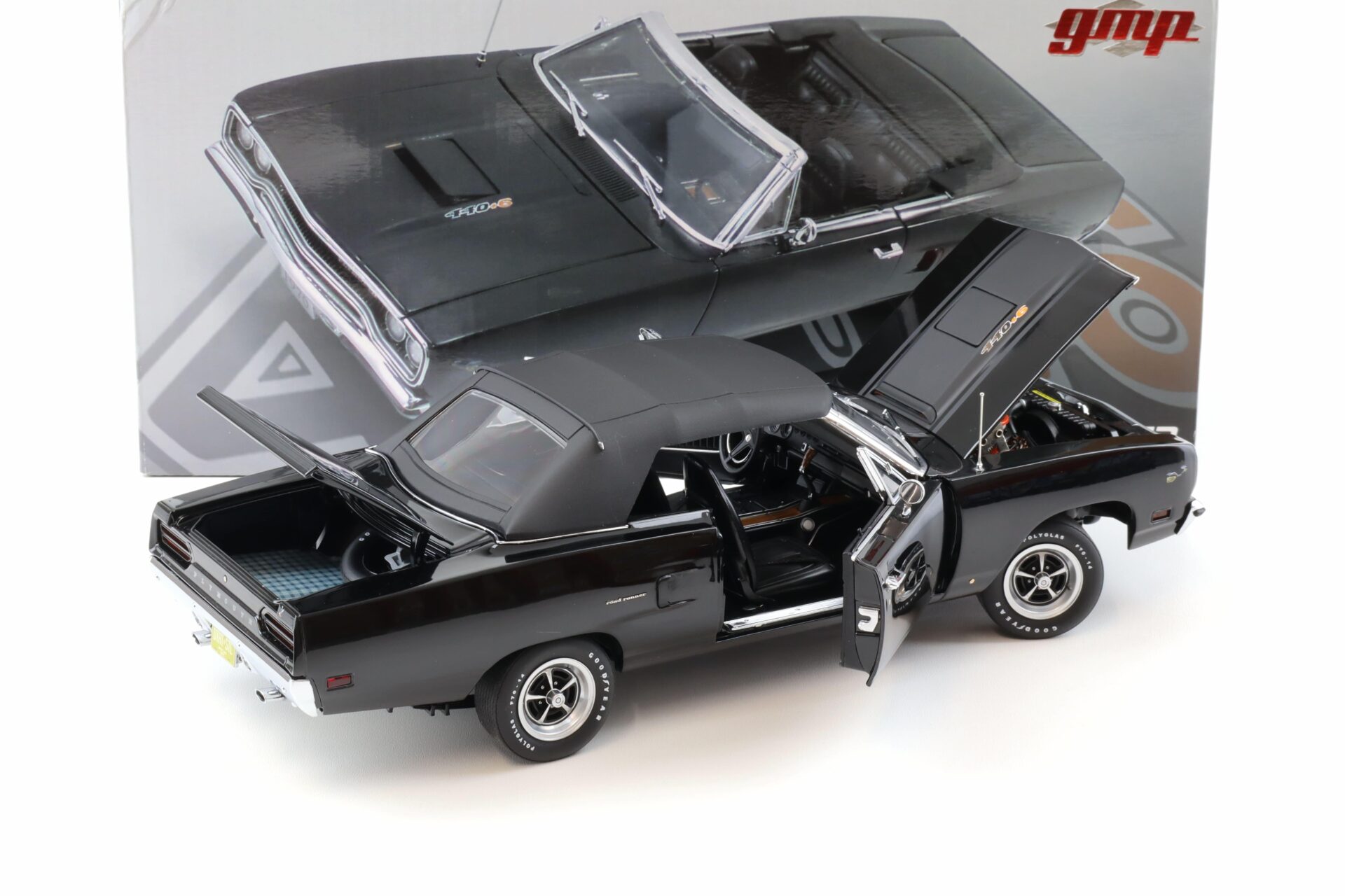 1:18 GMP 1970 Plymouth Road Runner Convertible 440+6 black/ black