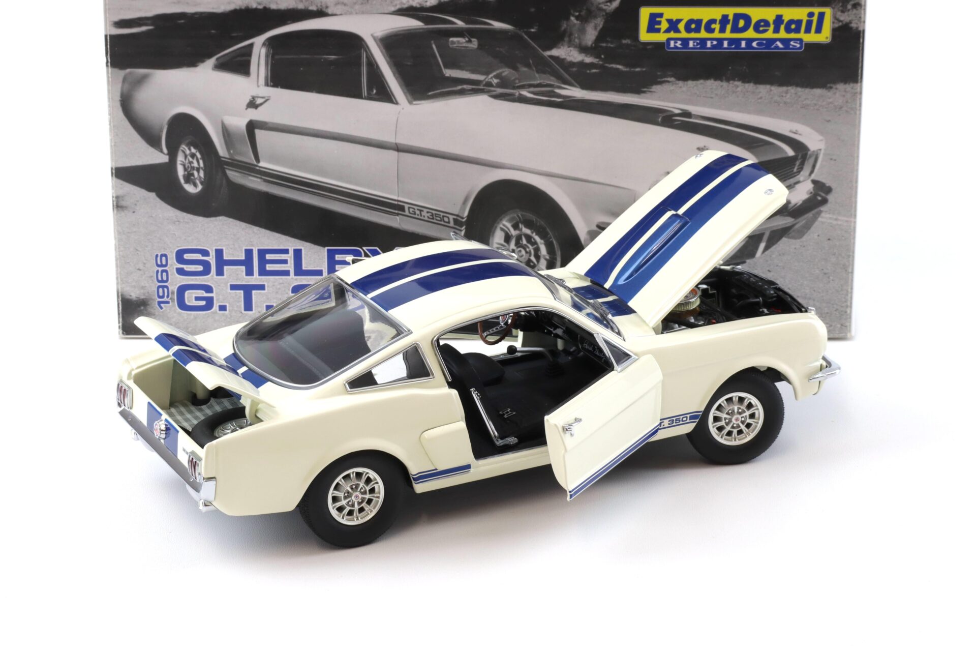 1:18 Exact Detail Shelby GT 350 Coupe 1966 white/ blue stripes
